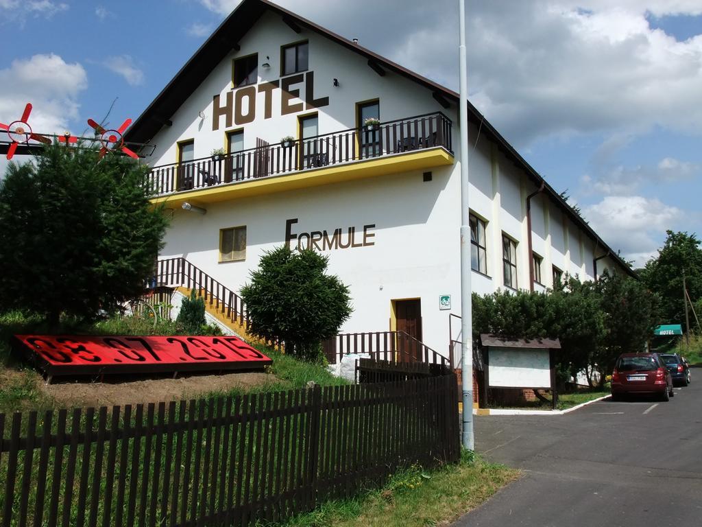 Hotel Formule Decin Exteriör bild