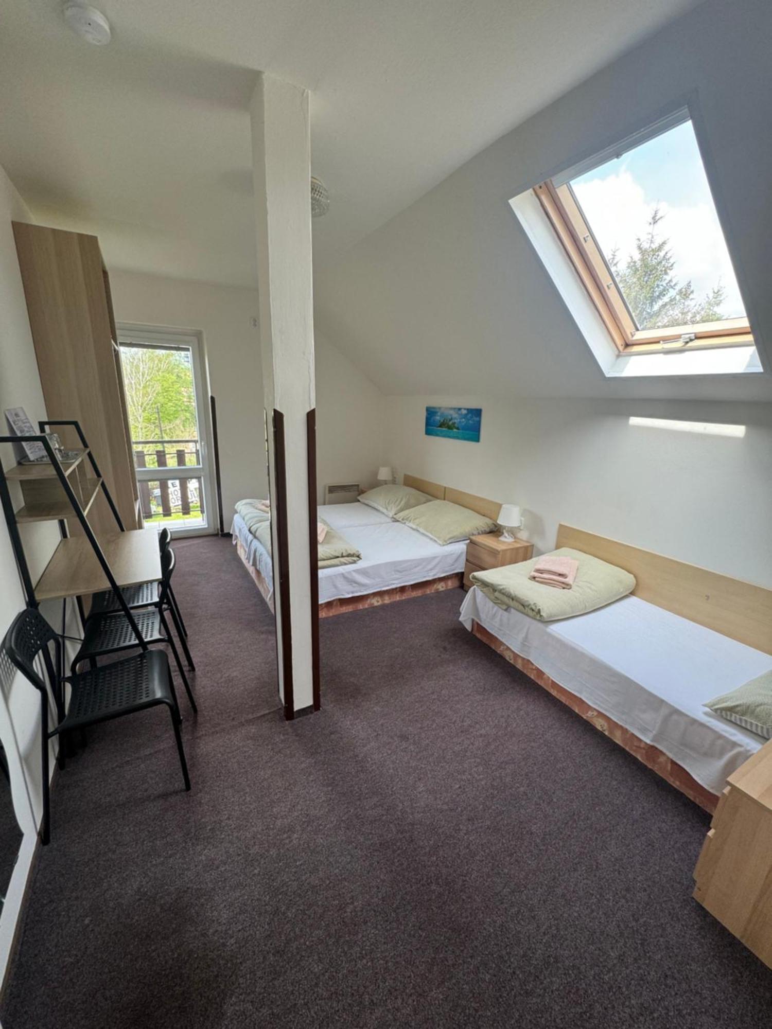 Hotel Formule Decin Exteriör bild