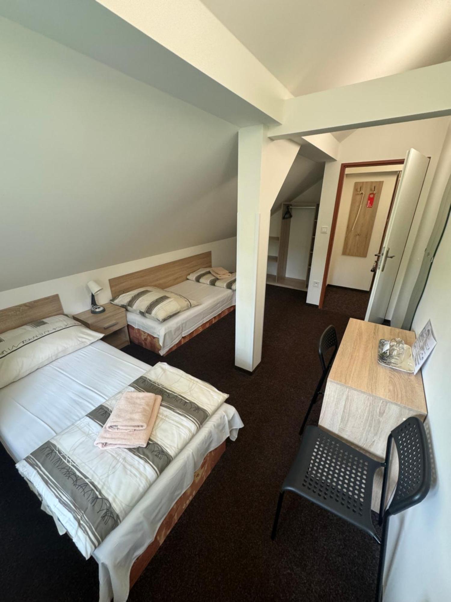 Hotel Formule Decin Exteriör bild