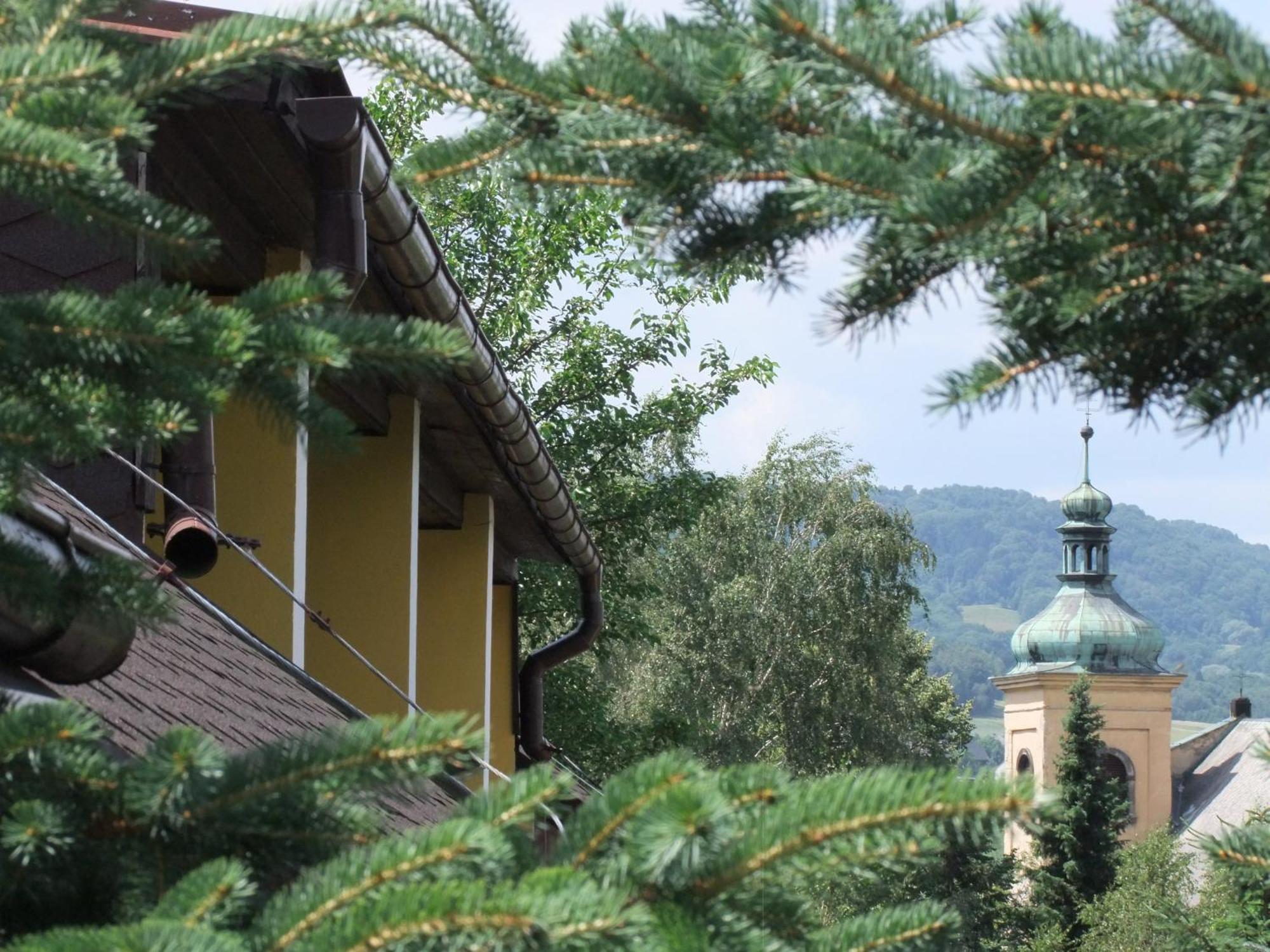 Hotel Formule Decin Exteriör bild