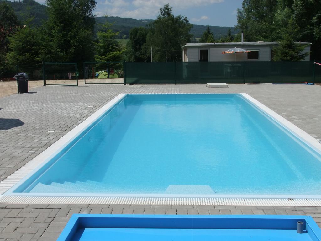 Hotel Formule Decin Exteriör bild