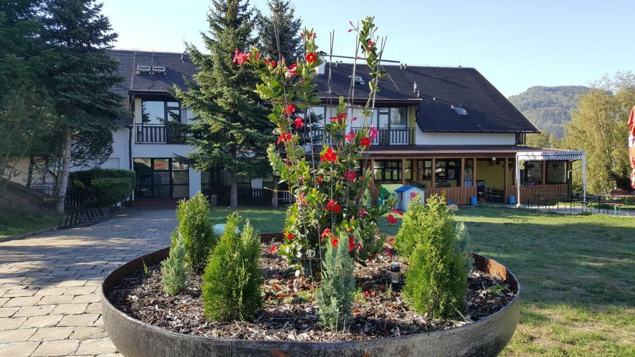 Hotel Formule Decin Exteriör bild